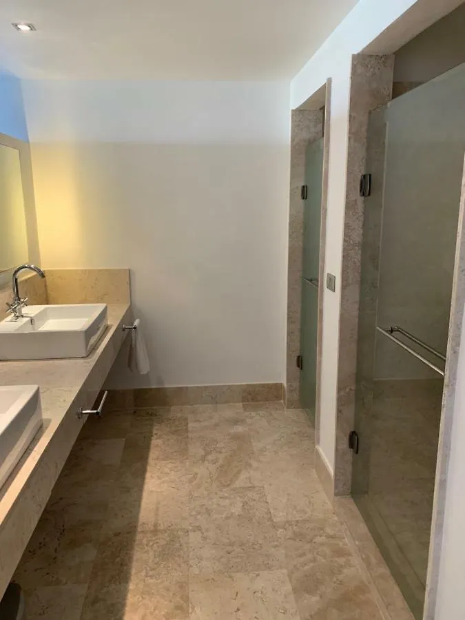 La Amada Condo With Marina View Cancún