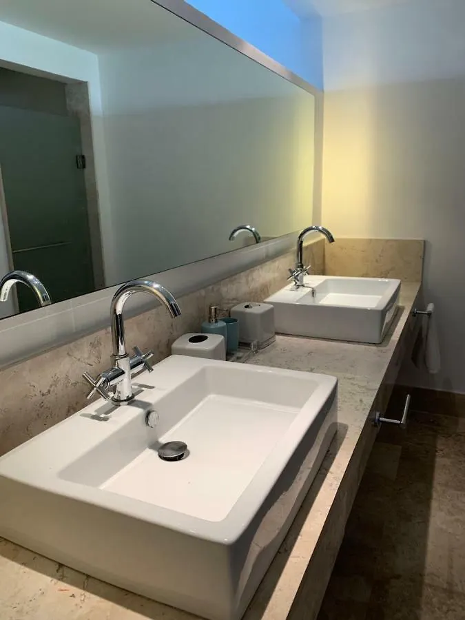 La Amada Condo With Marina View Cancún Meksyk